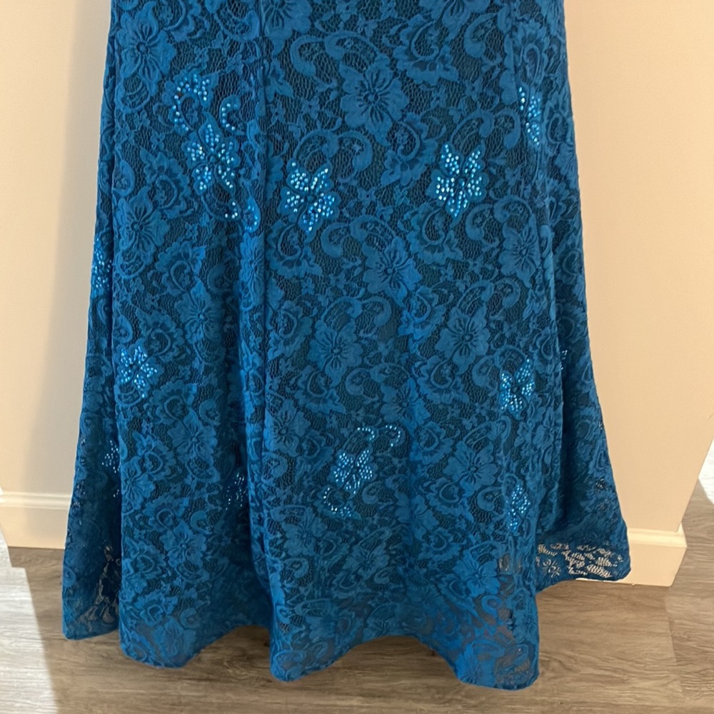 Backless Off Shoulder Gown - Picture 7 of 13